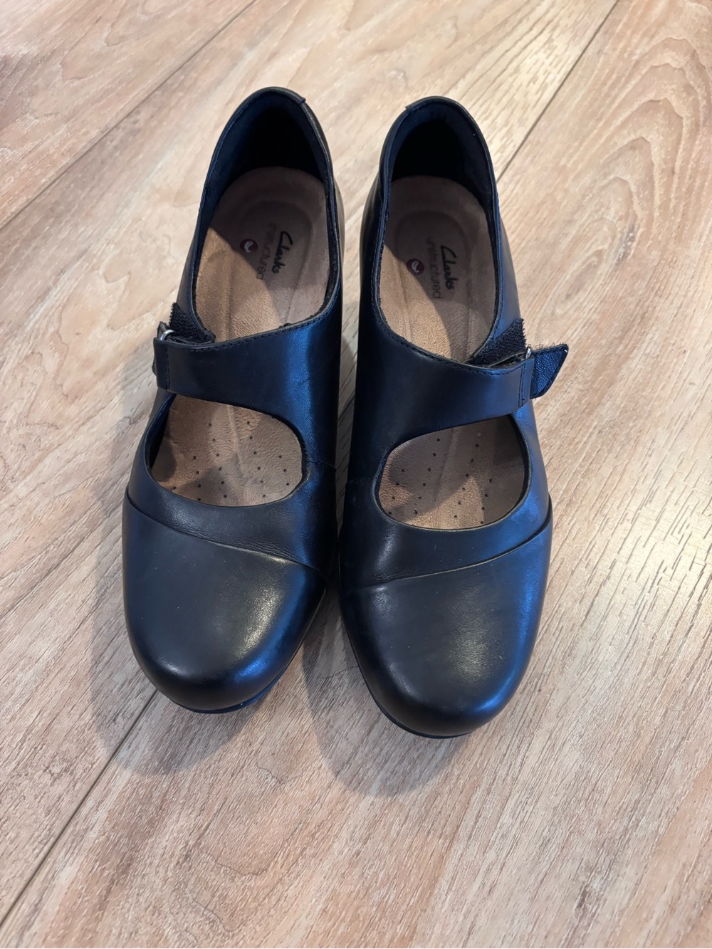 Clarks Black Mary Jane Leather Flats